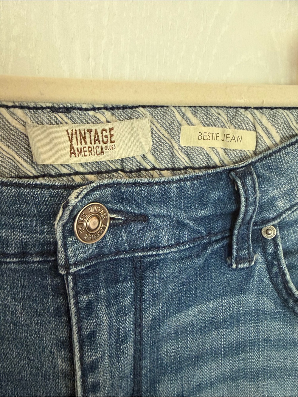 Vintage America Blues Bestie Jean Embroidered Floral Jeans Women's 10/30 Boho - Picture 3 of 6